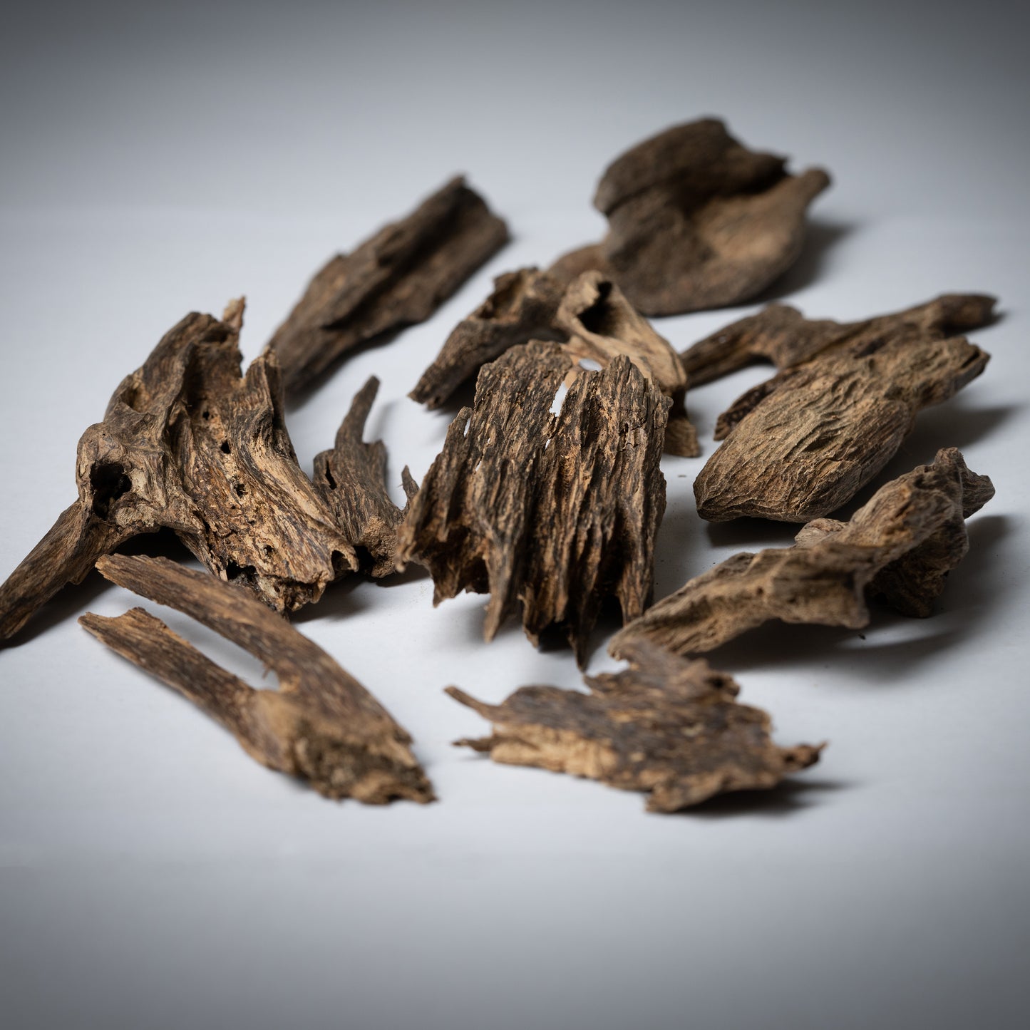 عود هندي موري ملكي